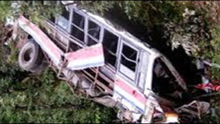 india bus accident