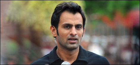 لاہور : پی سی بی انٹیگریٹی کمیٹی نے شعیب ملک کو کلیر کر دیا