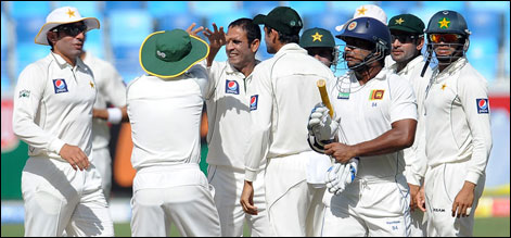 دبئی ٹیسٹ:پاکستان نے سری لنکا کو نو وکٹوں سے ہرادیا