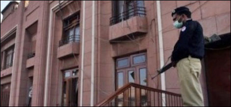 سمن آباد میں سرچ آپریشن، دس مشتبہ افراد گرفتار