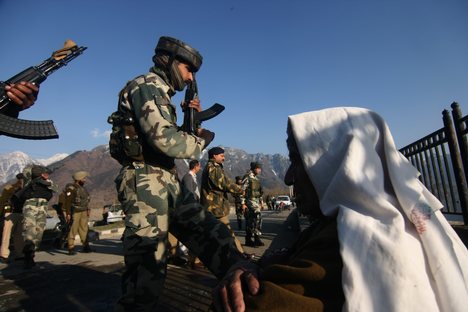 لکی مروت : تین غیر ملکیوں سمیت پانچ مشتبہ افراد گرفتار