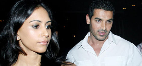 جان ابراہام کی اپنی دوست پریانکا مروا سے شادی کی افواہ