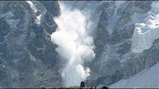 kashmir avalanche