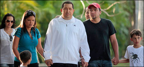 وینزویلا کے صدرکیوبا میں علاج کے بعد وطن واپس پہنچ گئے