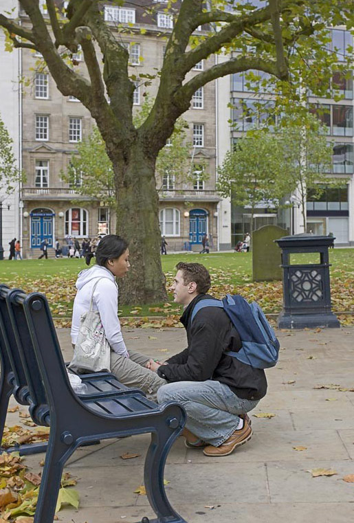 گاہے بگاہے بس اب یہی ہو کیا