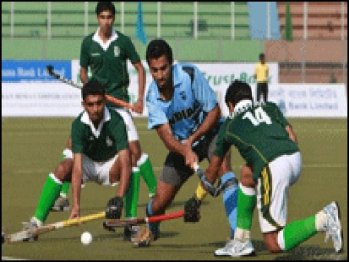 جونئیر ایشیاء کپ میں شرکت کیلئے پاکستانی ٹیم ملائیشیا روانہ
