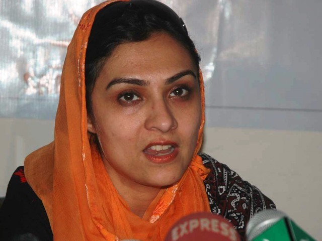 ماروی میمن کی زیادتی کا شکار لڑکی سے ملاقات، مدد کی یقین دہانی