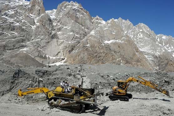 گیاری سیکٹر: 24 ویں روز بھی آپریشن جاری