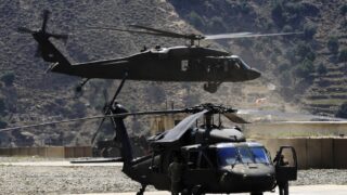 black hawk helicopter