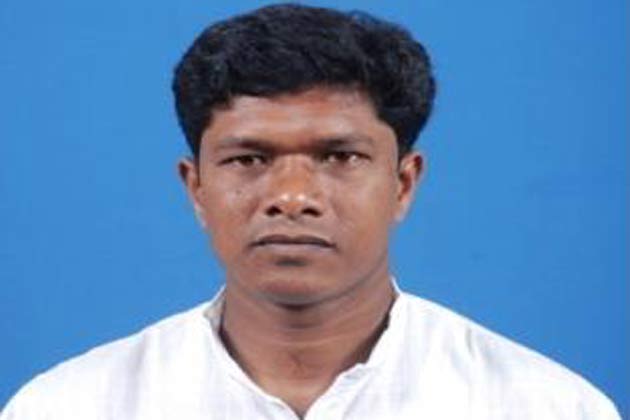 رکن اسمبلی اور کلکٹر کی رہائی کی کوششیں