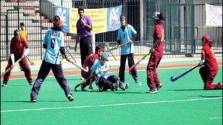 Girls Hockey