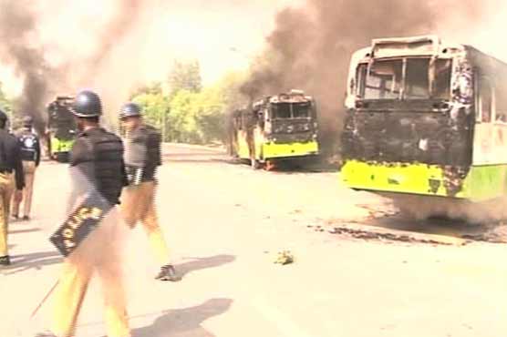lahore bus accident