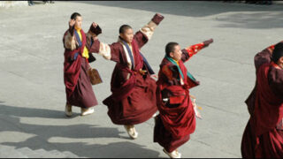 lama dance