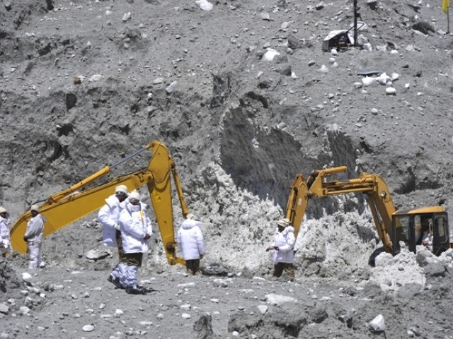 گیاری سیکٹر : برف پگھلنے سے ایک کلو میٹر علاقے میں پانی جمع