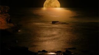 chand se bicharna hai