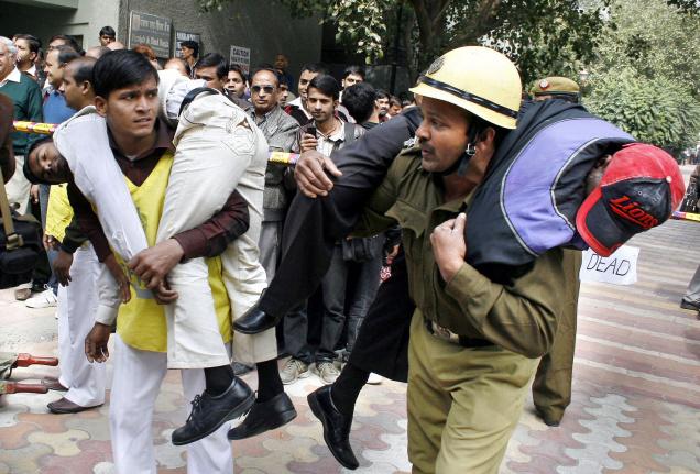 دہلی میں وزارت خزانہ کے دفتر میں آگ لگ گئی