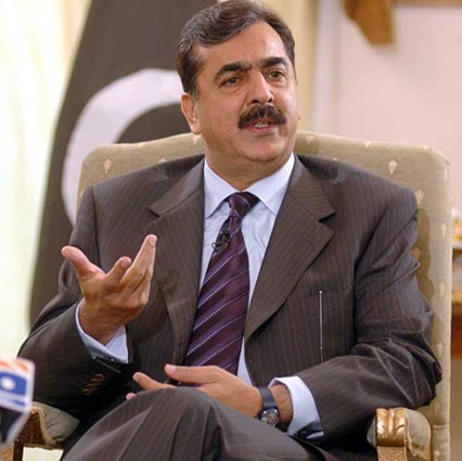 سابق وزیراعظم کے فیصلوں کو آئینی تحفظ حاصل