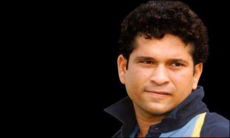 بھارتی کرکٹر سچن ٹنڈولکر نے راجیہ سبھا کا حلف اٹھا لیا