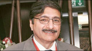 zaka ashraf