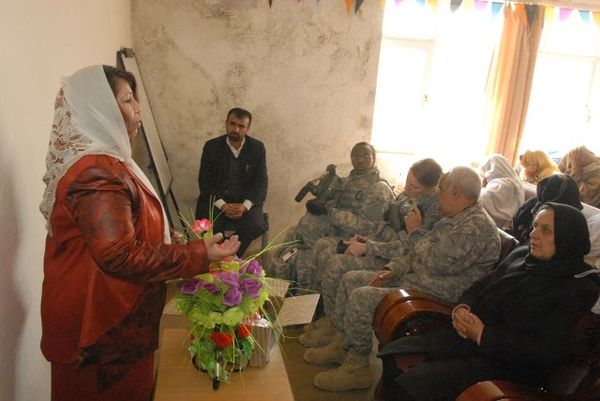 افغانستان میں خواتین اور لڑکیوں پر حملوں کی تازہ لہر