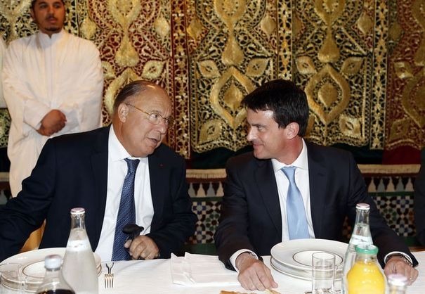 Monsieur le Ministre de l’Intérieur, Manuel VALLS été inviter a la mosquée de paris pour le repas de IFTAR