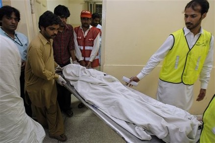 مچھ: مسافر کوچ اور ٹرک میں تصادم،7 افراد ہلاک