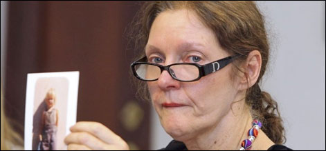 جولین اسانج کی والدہ ایکواڈور پہنچ گئیں