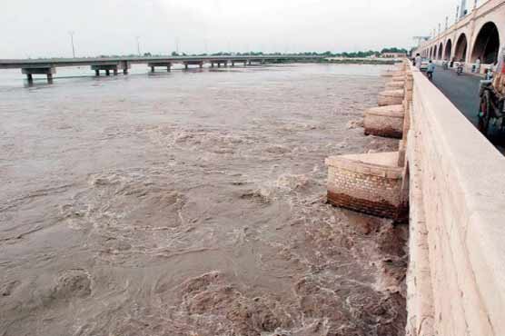 دریائے کابل : ورسک اور نوشہرہ کے مقام پر درمیانے درجے کا سیلاب