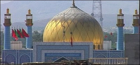 سہون: ایم کیو ایم کے وفد کی شہباز قلندر کے مزار پر حاضری