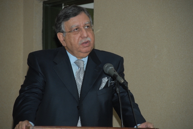 اسلام آباد : موجودہ اقتصادی بحران آخری ہے، شوکت ترین