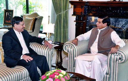 راجہ، نائیک ملاقات، سپریم کورٹ میں پیشی سے متعلق امور پر گفتگو