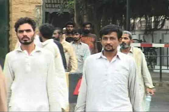 مسقط سے بے دخل 500 پاکستانیوں کو گھر جانے کی اجازت