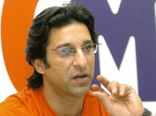 کامران اکمل کو ساتویں نمبر پر کھلانے کا فیصلہ غلط ہے، وسیم اکرم