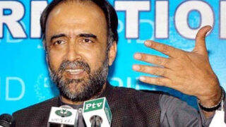 qamar zaman kaira