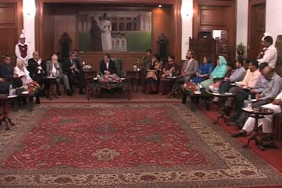 پاکستان اور بھارت کے عوام لڑائی نہیں ترقی چاہتے ہیں، گورنر سندھ