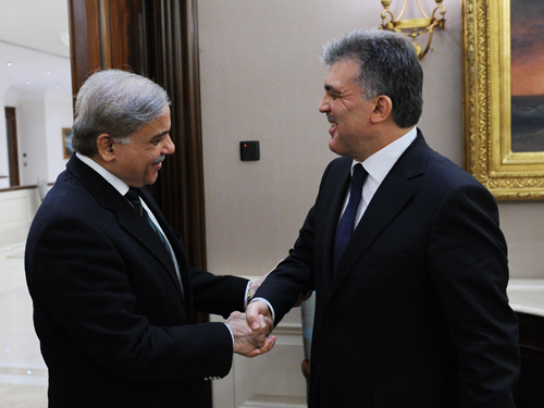 Gül Receives Shahbaz Sharif