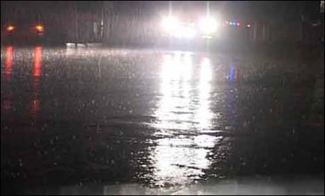 کراچی کے کچھ علاقوں میں بوندا بادی موسم خوشگوار