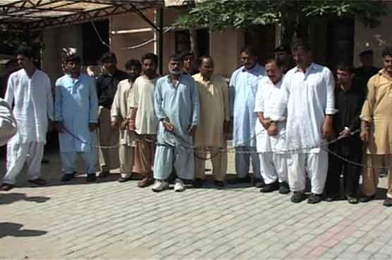 میرپور : 18خطرناک ڈاکو گرفتار، اسلحہ اور47 موٹرسائیکل برآمد