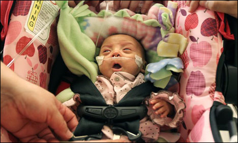 children died in larkana