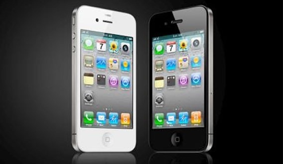 غزہ کے محصور شہری غربت کے باوجود آئی فون خریدنے کیلئے بے چین