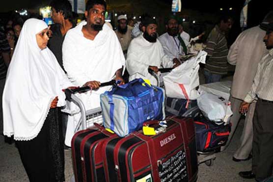 پی آئی اے کی پرواز 329 حجاج کرام کو لے کر پشاور پہنچ گئی