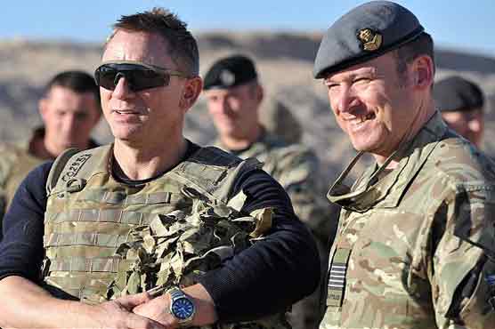 جیمز بانڈ فلموں کے ہیرو ڈینیل کریگ کا سرپرائز دورہ افغانستان