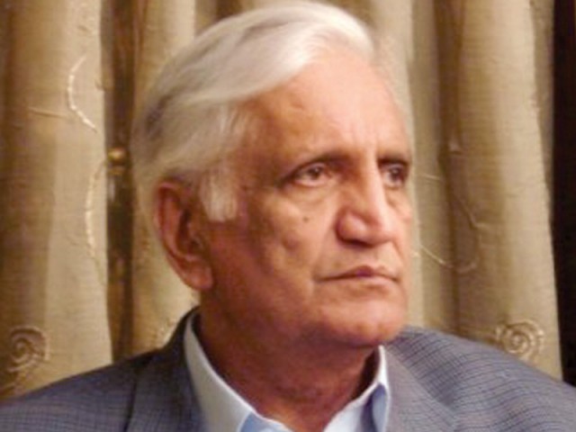 پشاور میں خودکش حملے میں 7 افراد سمیت اے این پی کے رہنما بشیر احمد بلور شہید