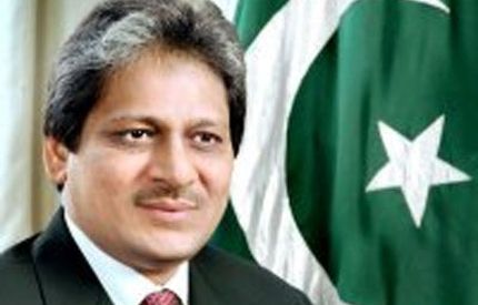 پُر اثر شخصیت محترم ڈاکٹر عشرت العباد خان