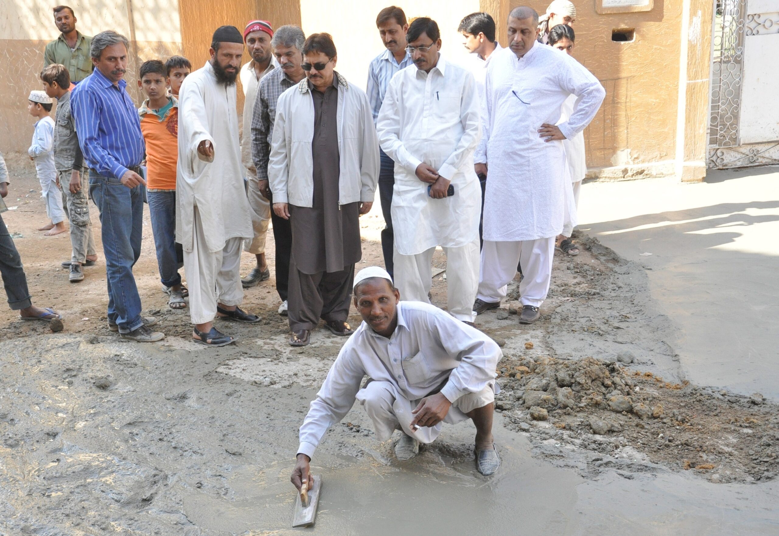 کورنگی ٹائون میں حق پرست اراکین اسمبلی کے ترقیاتی فنڈز سے علاقائی ترقیاتی منصوبوں پر کام کا آغاز