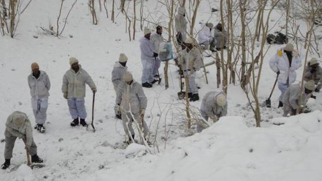 کیل سیکٹر : تودے تلے دبنے والے مزید 9 افراد کی لاشیں نکال لی گئیں