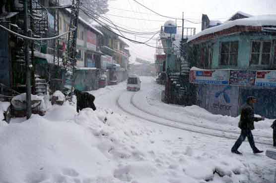 Snow Falling Pakistan