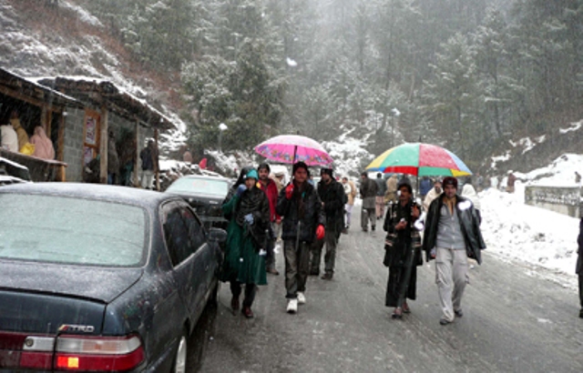 بالائی علاقوں میں سردی کی شدت برقرار رہنے کی پیش گوئی