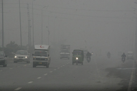 مختلف علاقوں میں موسم سرد ، نظام زندگی مفلوج