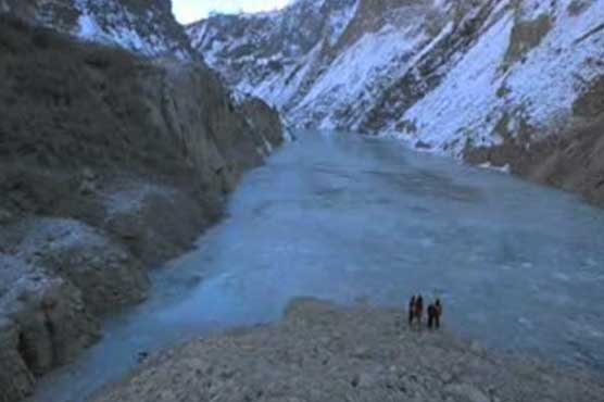 سکردو : مصنوعی جھیل سے پانی نکل گیا ، نشیبی علاقے محفوظ